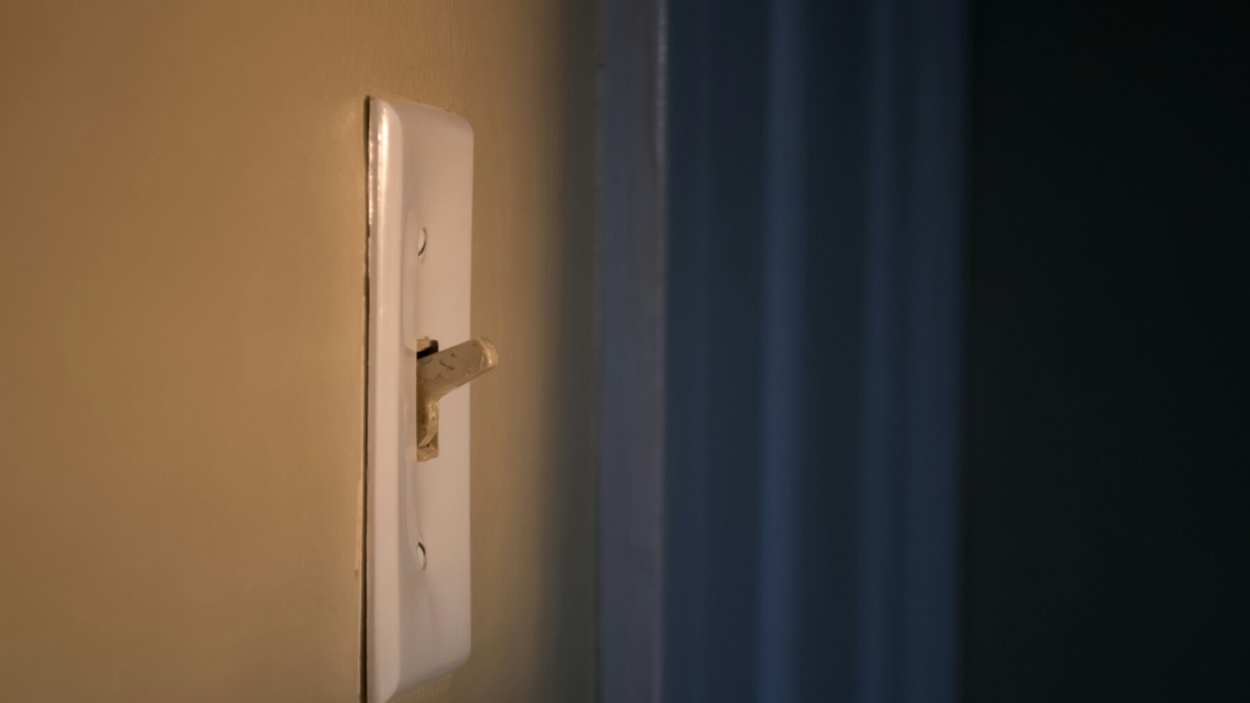 Light switch